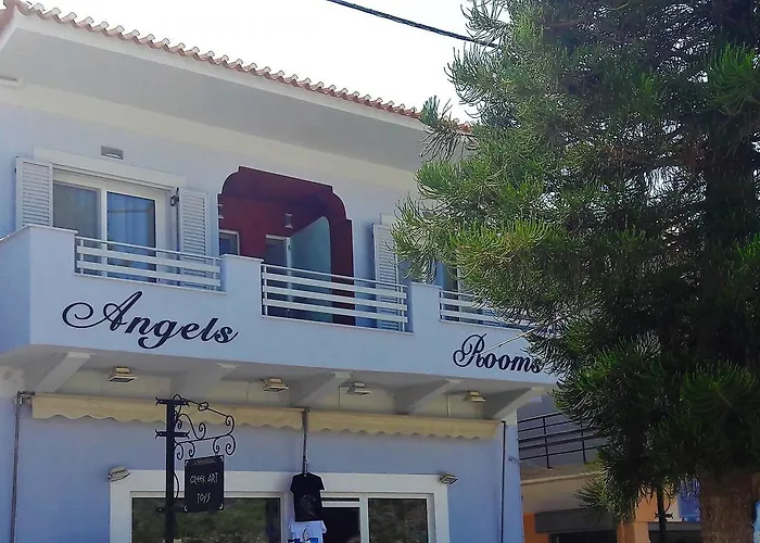 Angels 公寓式酒店 埃尔米奥尼